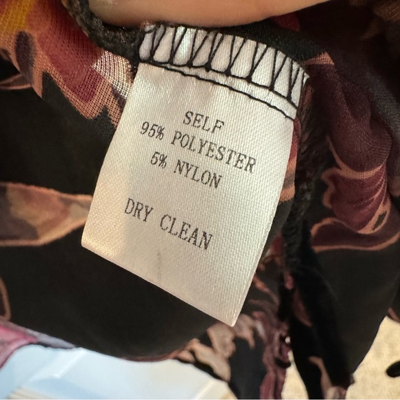 Maddy…K Floral Cardigan - Picture 4 of 4